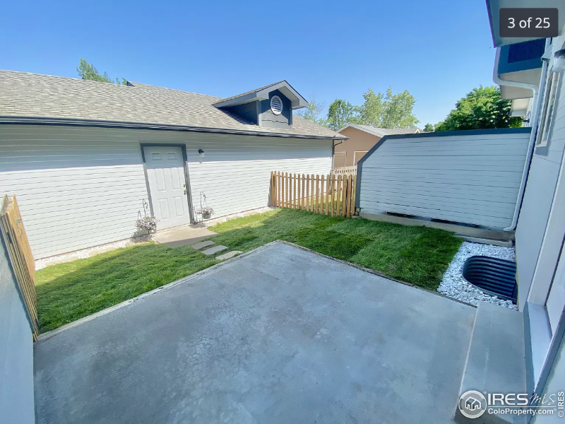 1000 Cuerto Ln #B - Photo 3 of 24