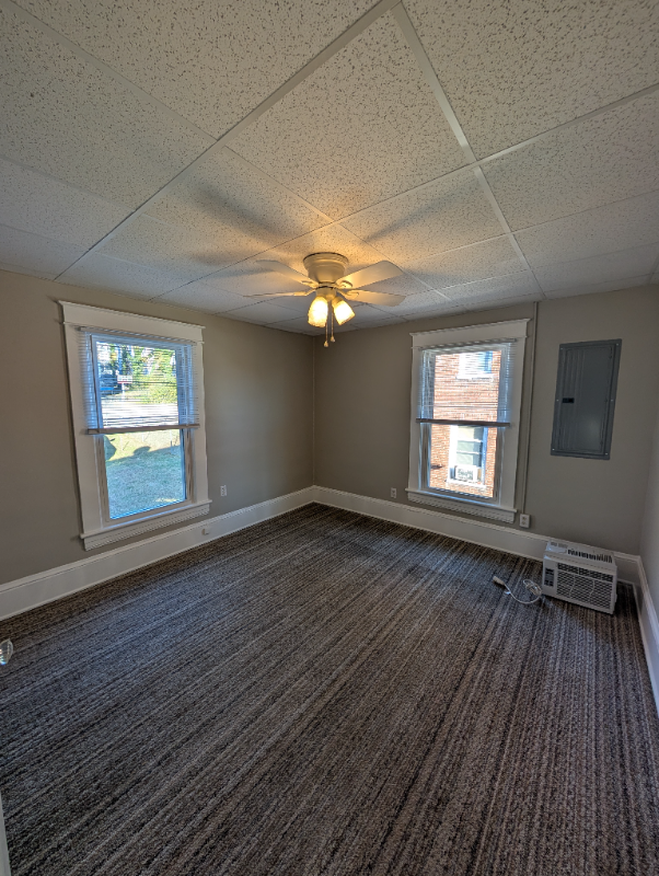 1825 Patterson Ave Sw #B - Photo 4 of 8