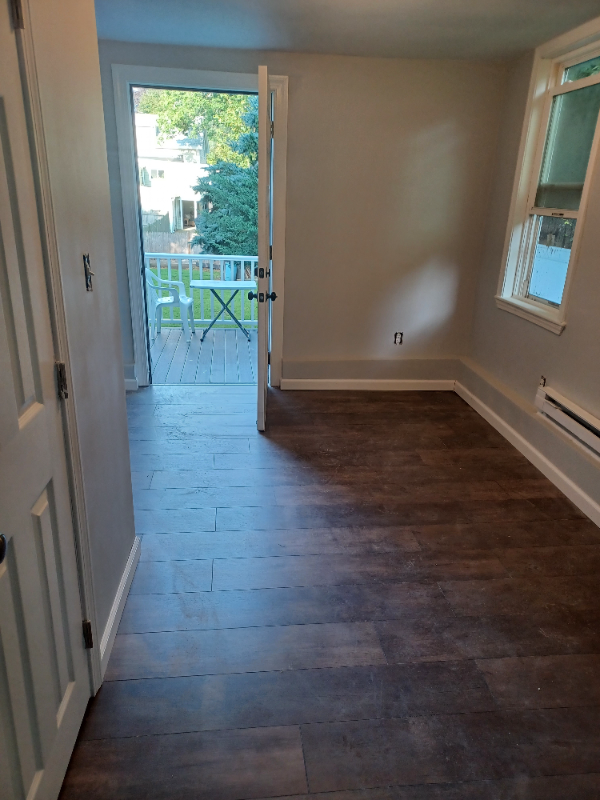 532 Main St #L - Photo 2 of 6