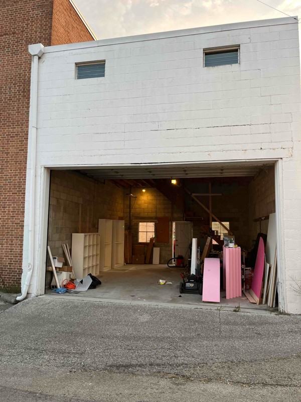 112 Baltimore St - Photo 2 of 5