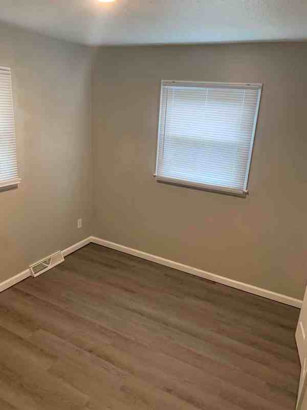 2722 Magnolia Dr - Photo 2 of 5