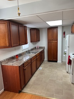 231 5th Ave - Photo 5 of 9