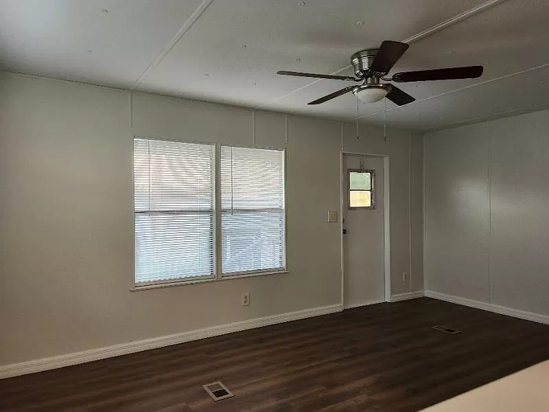 14220 Brookridge Blvd - Photo 7 of 15