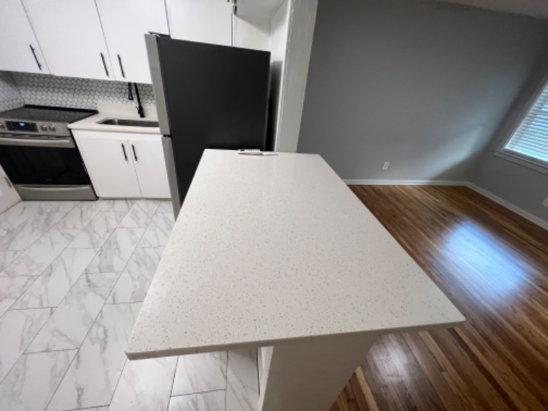 1337 Charlotte St #1337 - Photo 2 of 9