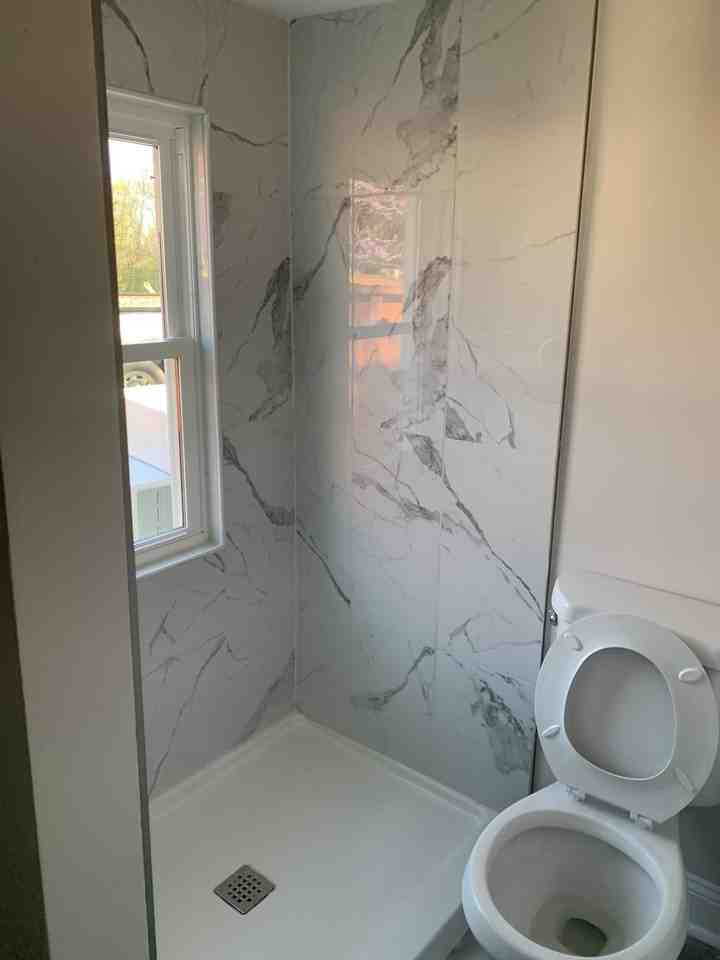 105 N Franklin St - Photo 5 of 17