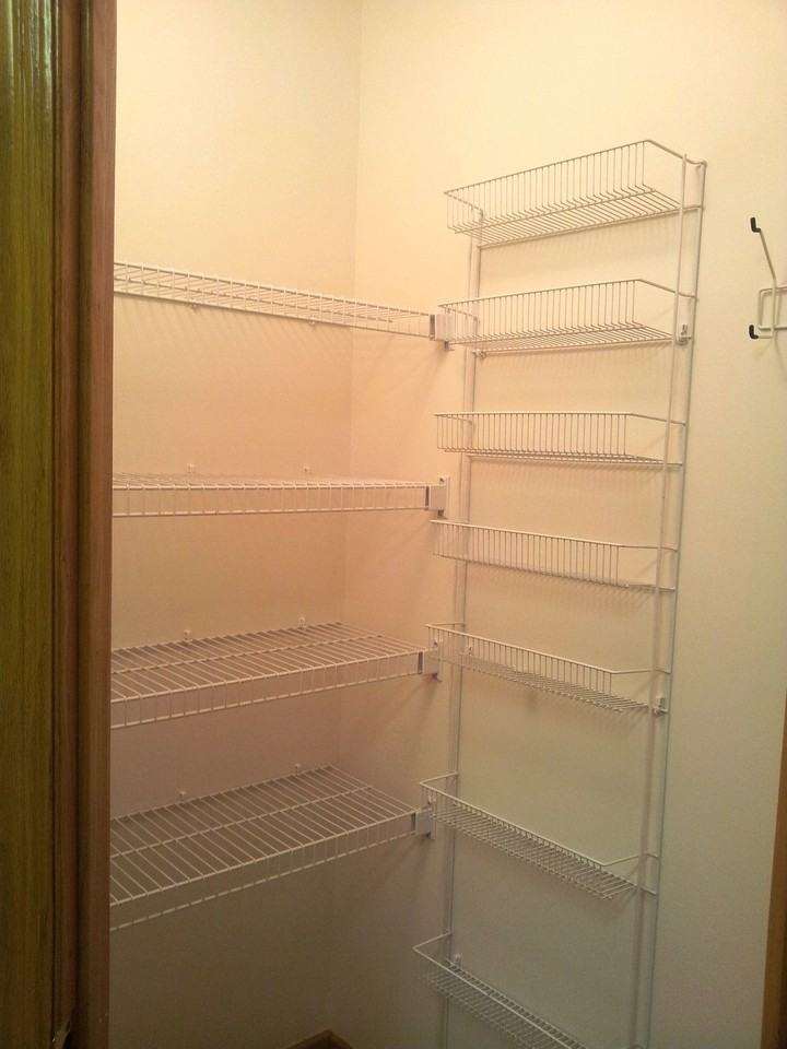 1033 Lovell Ave W - Photo 6 of 17