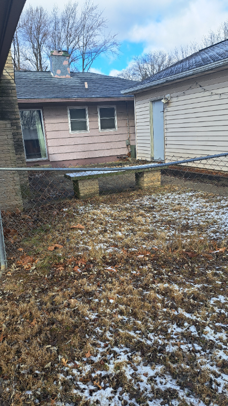 1104 Riverton Dr - Photo 2 of 24