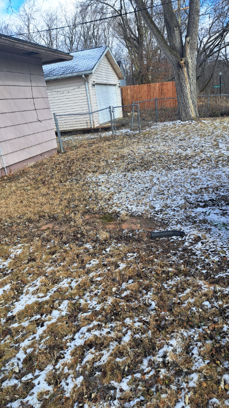 1104 Riverton Dr - Photo 3 of 24