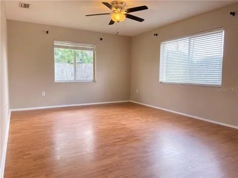 904 16th St E - Photo 5 of 14