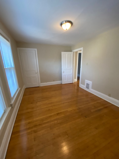 2726 N Murray Ave - Photo 6 of 17