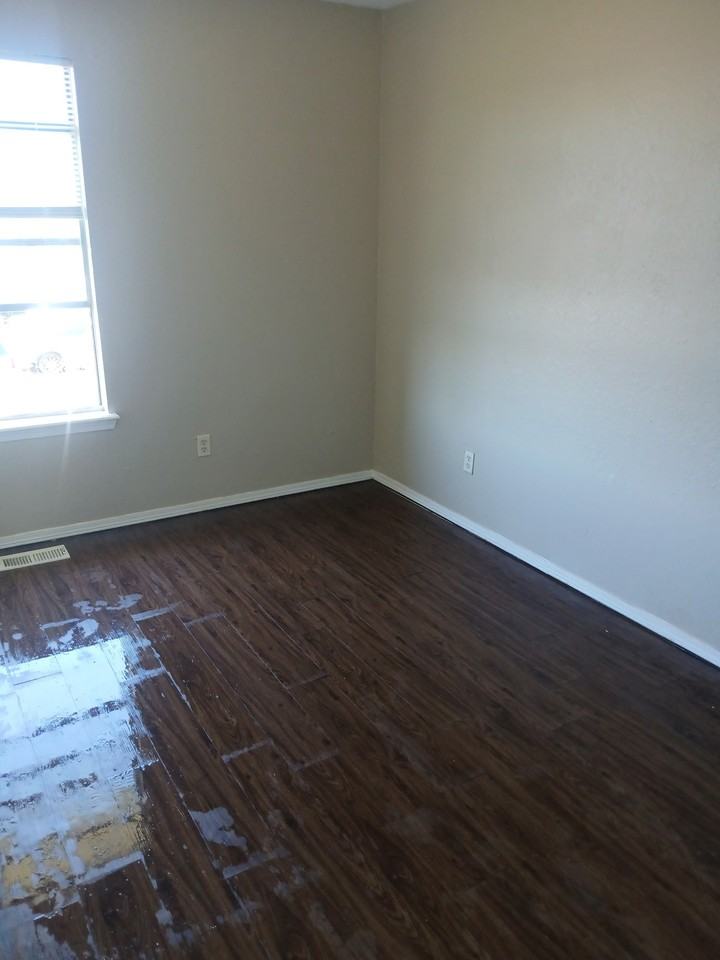 4301 Yorkshire Dr #10 - Photo 6 of 7