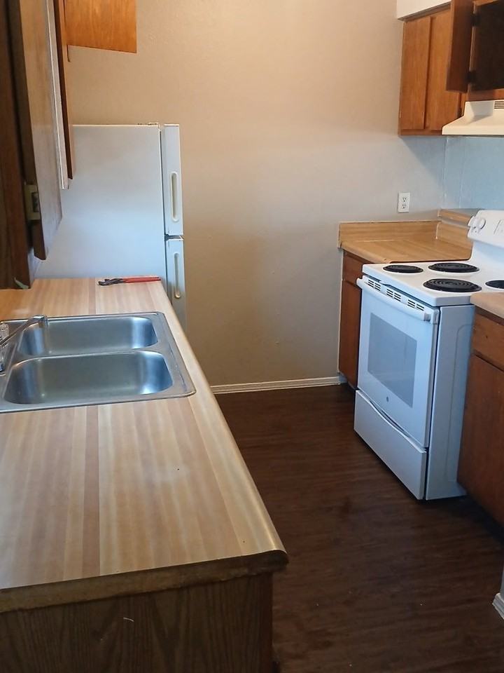 4301 Yorkshire Dr #10 - Photo 7 of 7