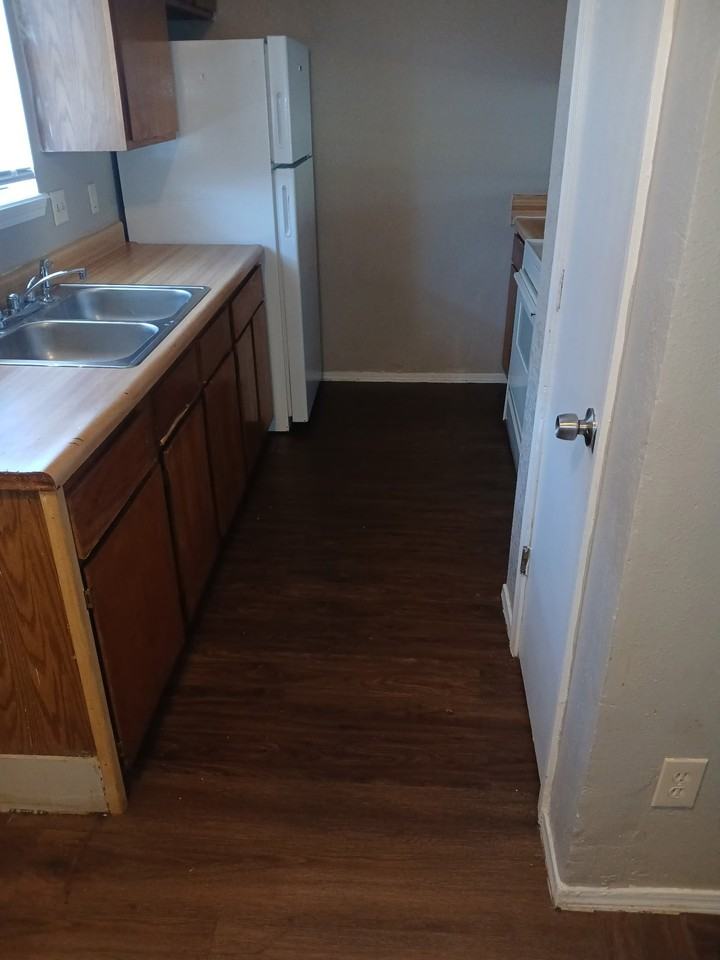 4301 Yorkshire Dr #38 - Photo 4 of 8