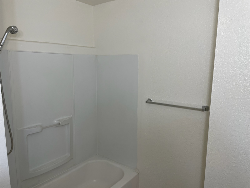 32350 Rancho Vista Dr #1 - Photo 3 of 6