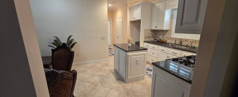 14222 Ashton Ln - Photo 2 of 15