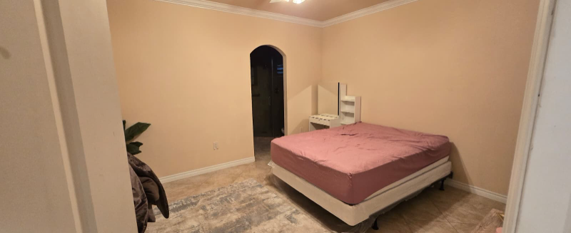 14222 Ashton Ln - Photo 3 of 15