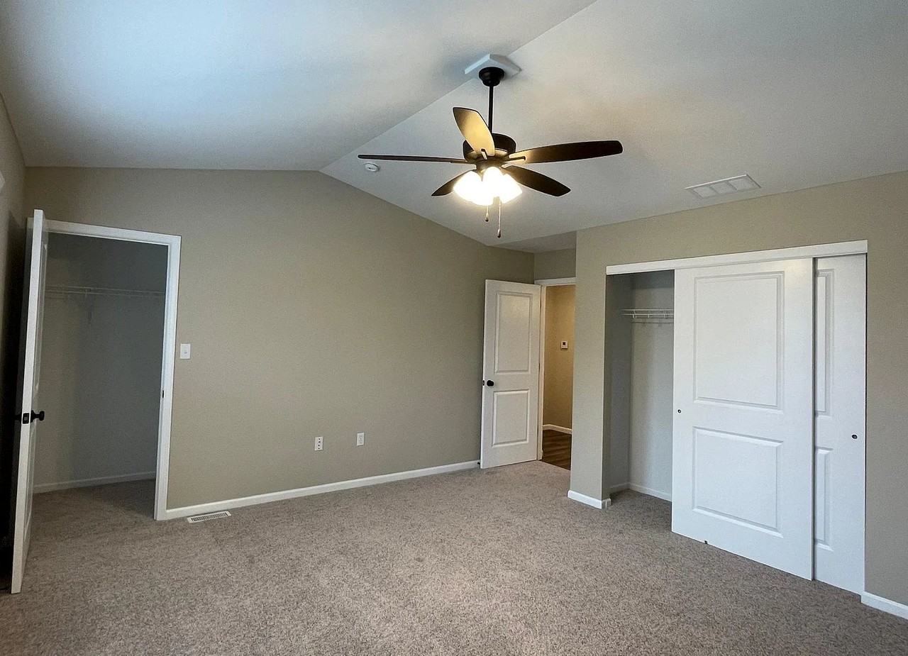 225 Bradford Ln #235 - Photo 6 of 10