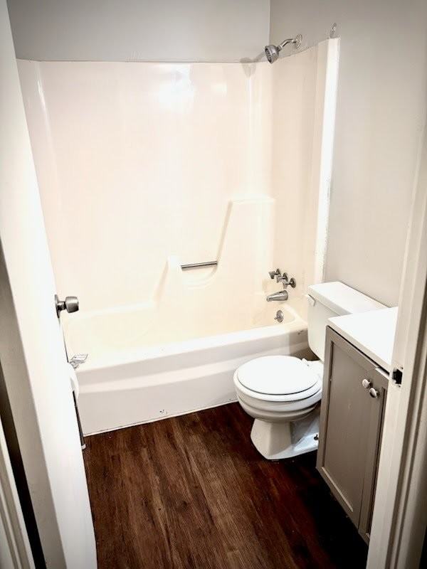 2324 Iroll Ave #4 - Photo 3 of 9