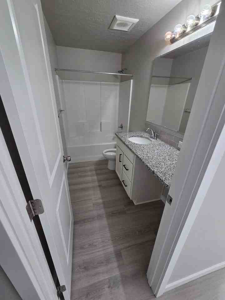 17649 Desert Ridge Ave - Photo 4 of 5