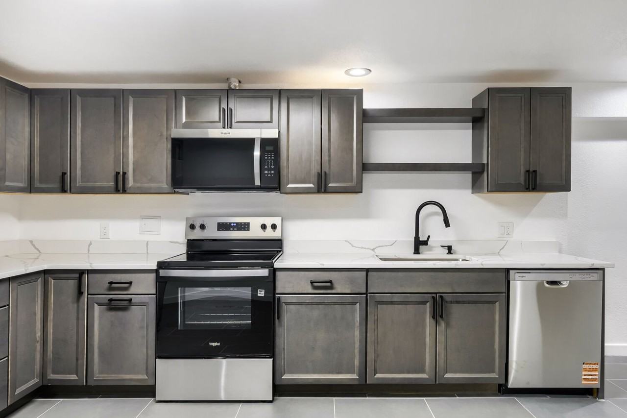 3831 W Rutgers Pl #BS - Photo 3 of 14