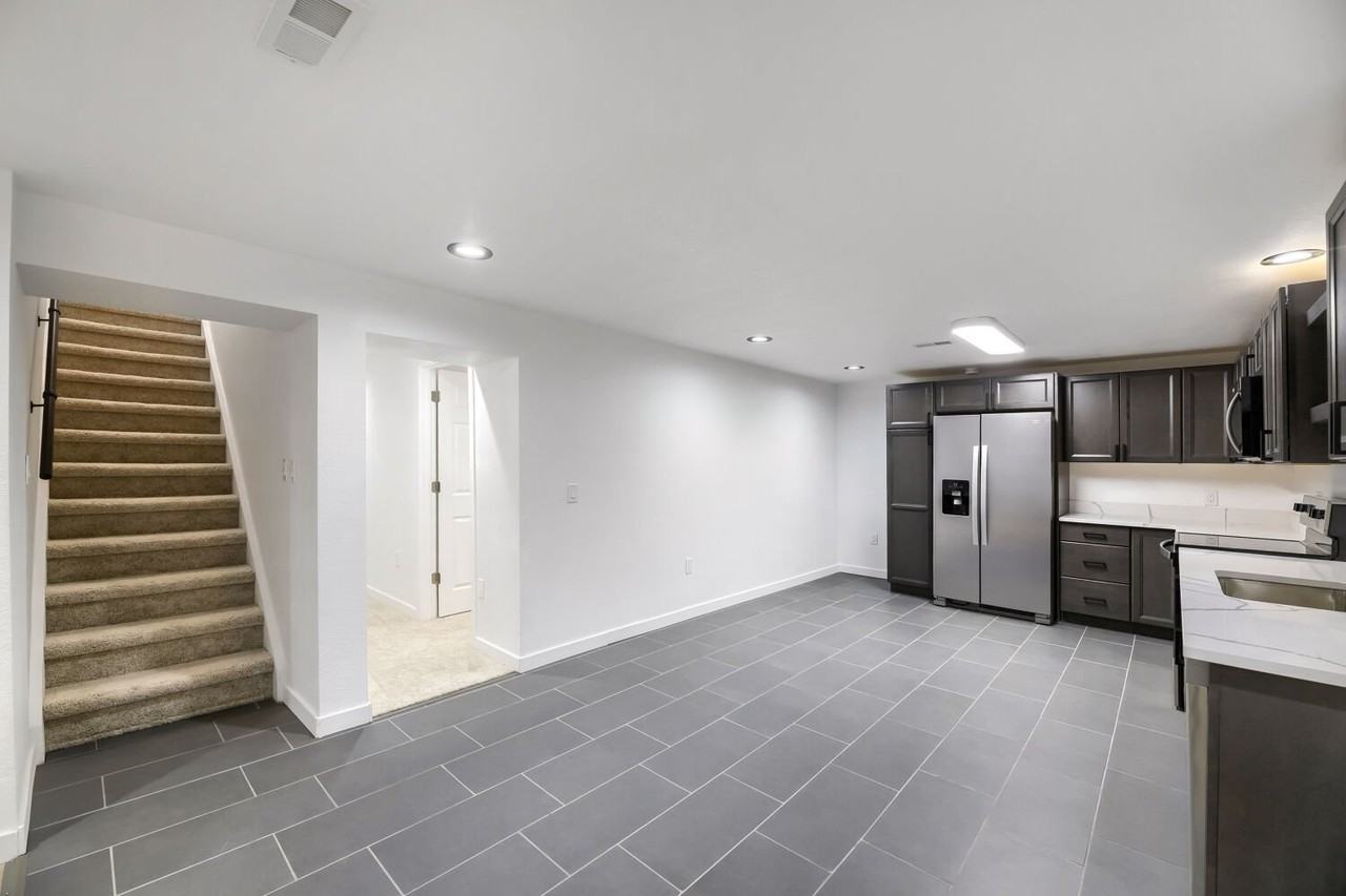 3831 W Rutgers Pl #BS - Photo 5 of 14