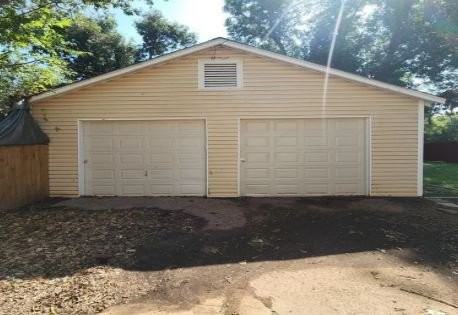 1123 W Kansas Ave - Photo 3 of 13