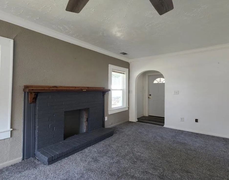 1123 W Kansas Ave - Photo 5 of 13