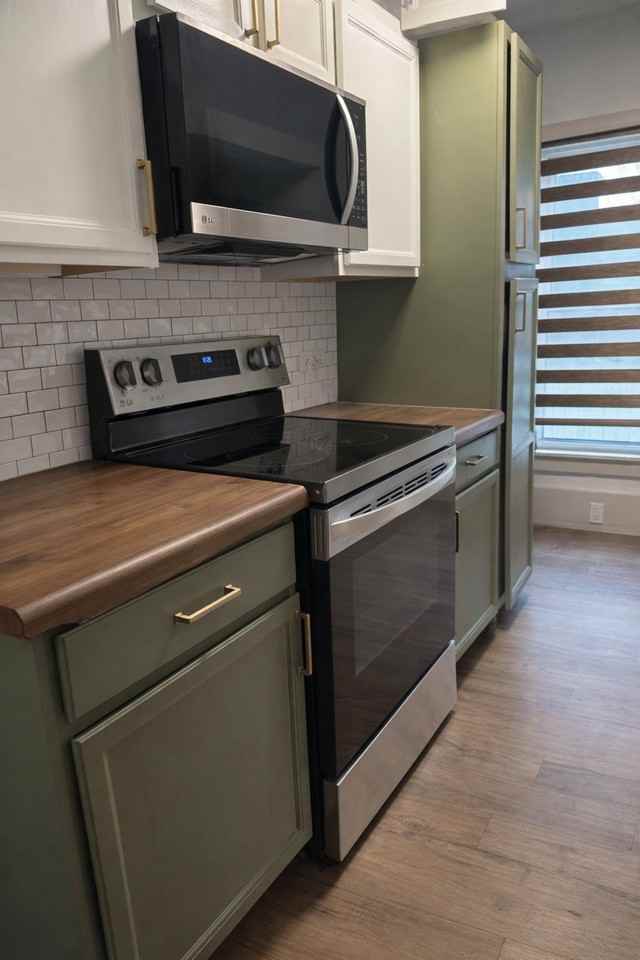 3275 Wedgewood Ct Sw - Photo 4 of 17