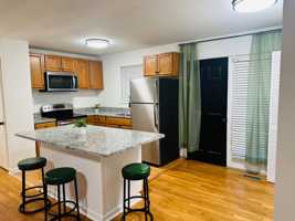 featured image of 1216 W Leigh St