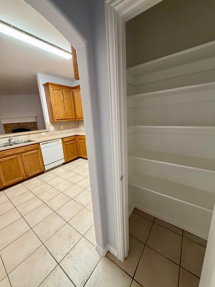 5832 Swords Dr - Photo 6 of 14