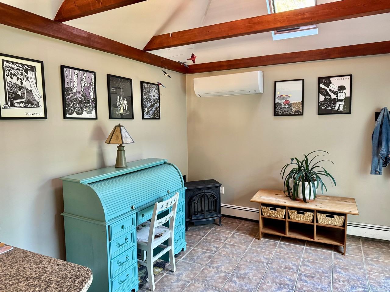 175 Maple St - Photo 2 of 18