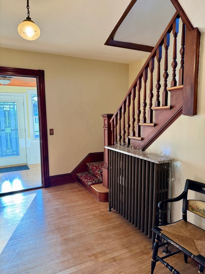 175 Maple St - Photo 7 of 18