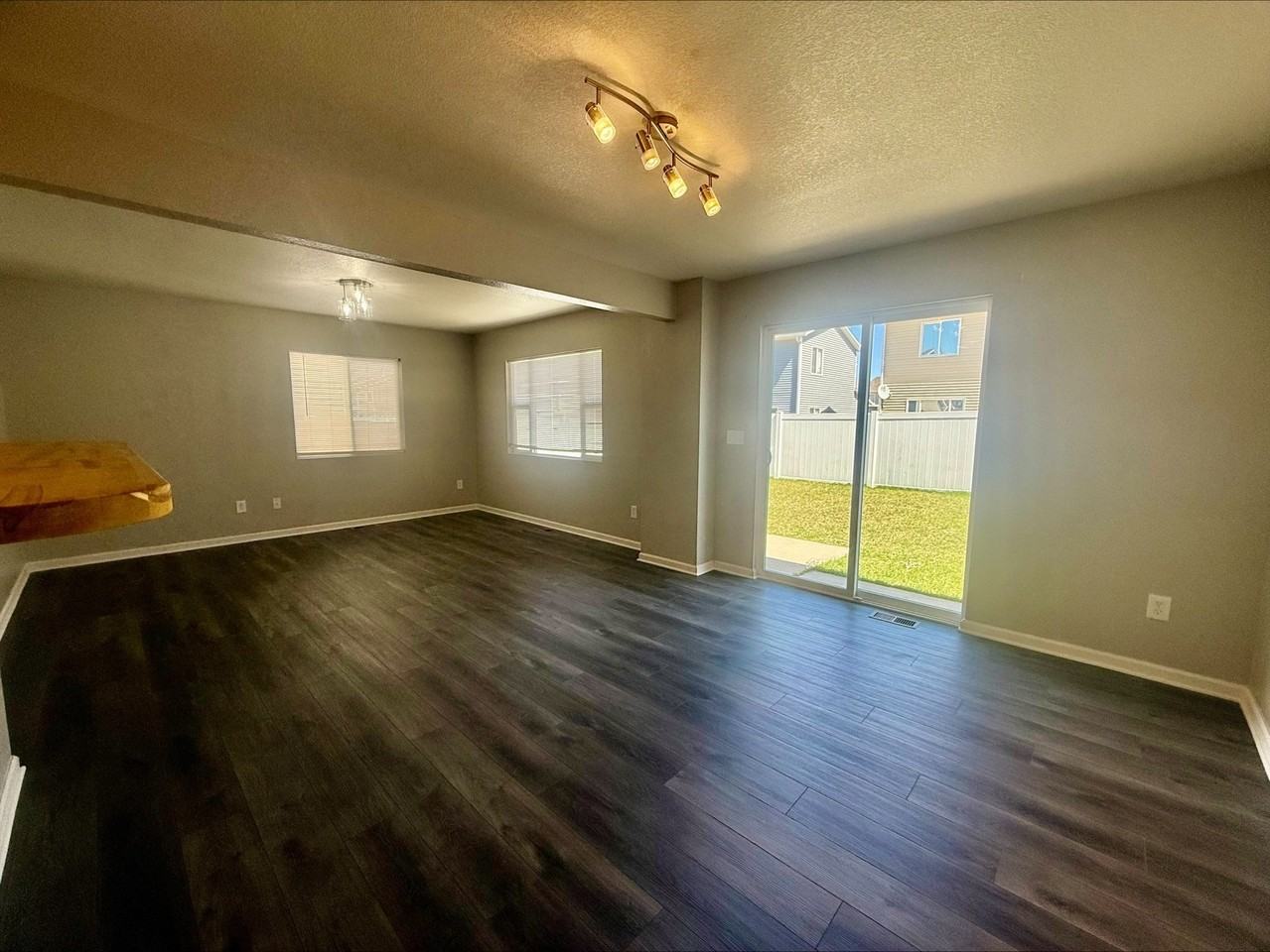 3721 Miranda Ave - Photo 4 of 15