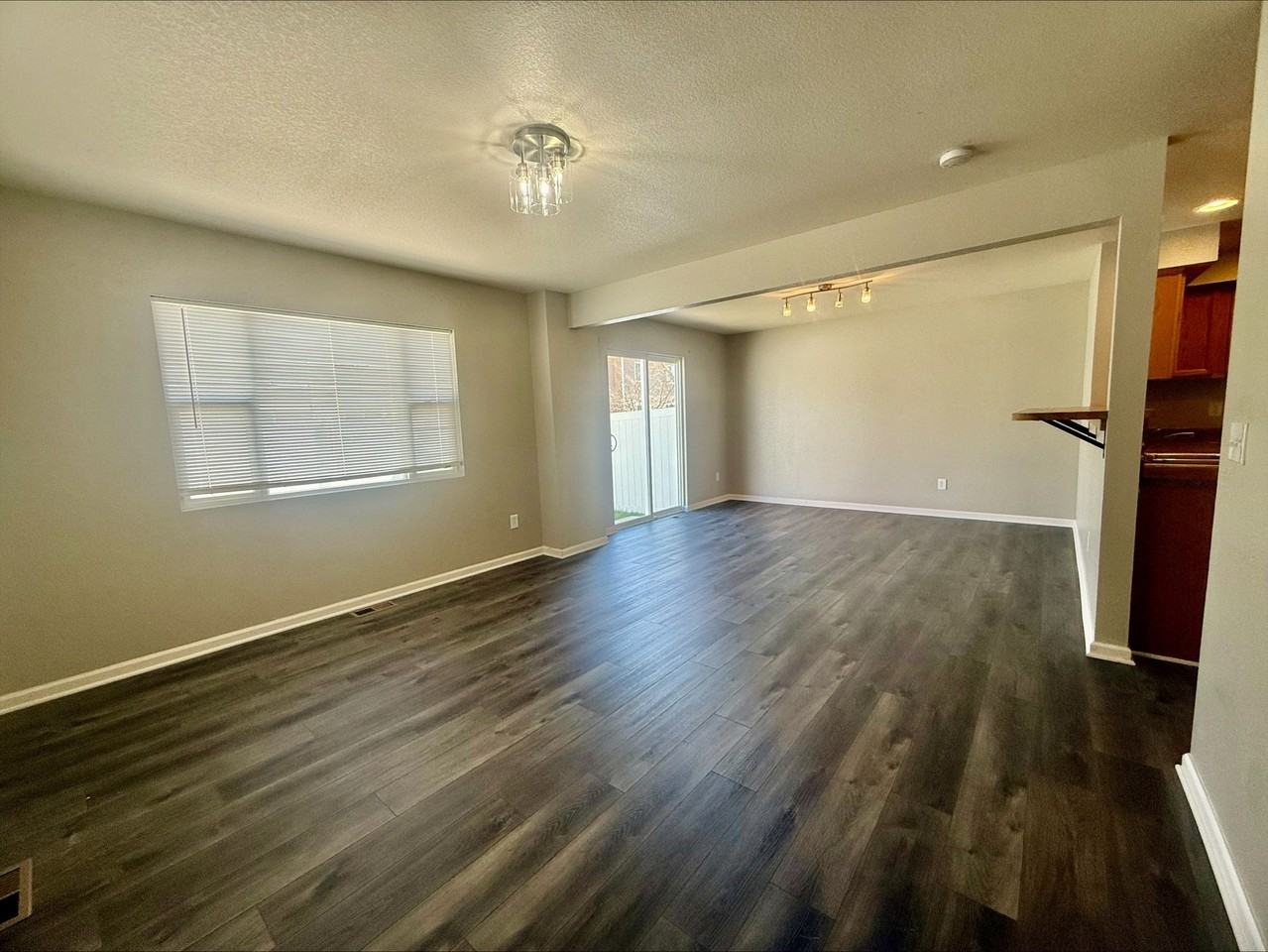 3721 Miranda Ave - Photo 5 of 15