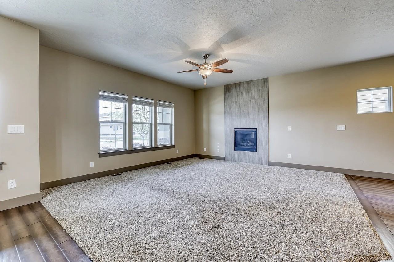 8126 S Snow Bird Ave - Photo 5 of 20