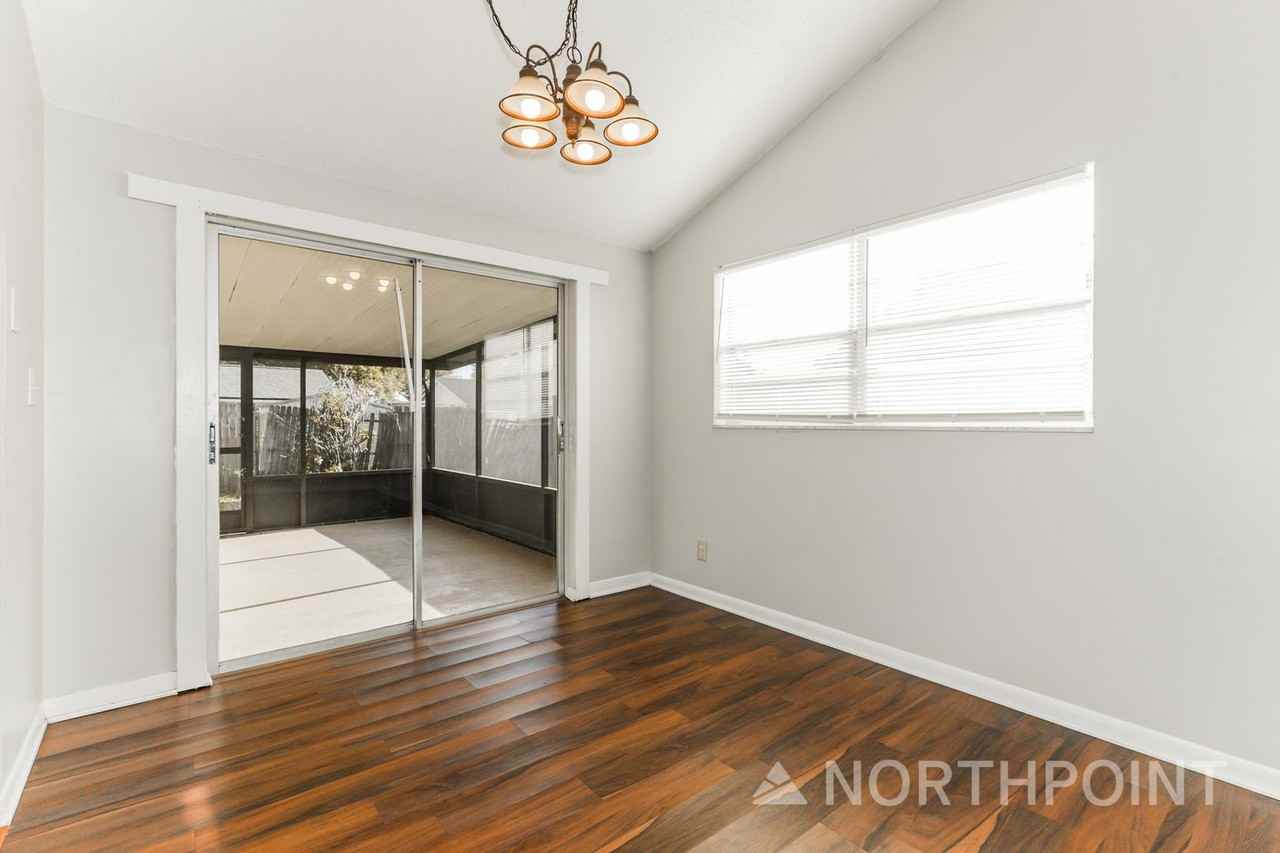 601 Highview Ter S - Photo 4 of 16