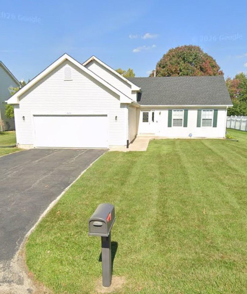 7079 Sue Ct - Photo 3 of 13