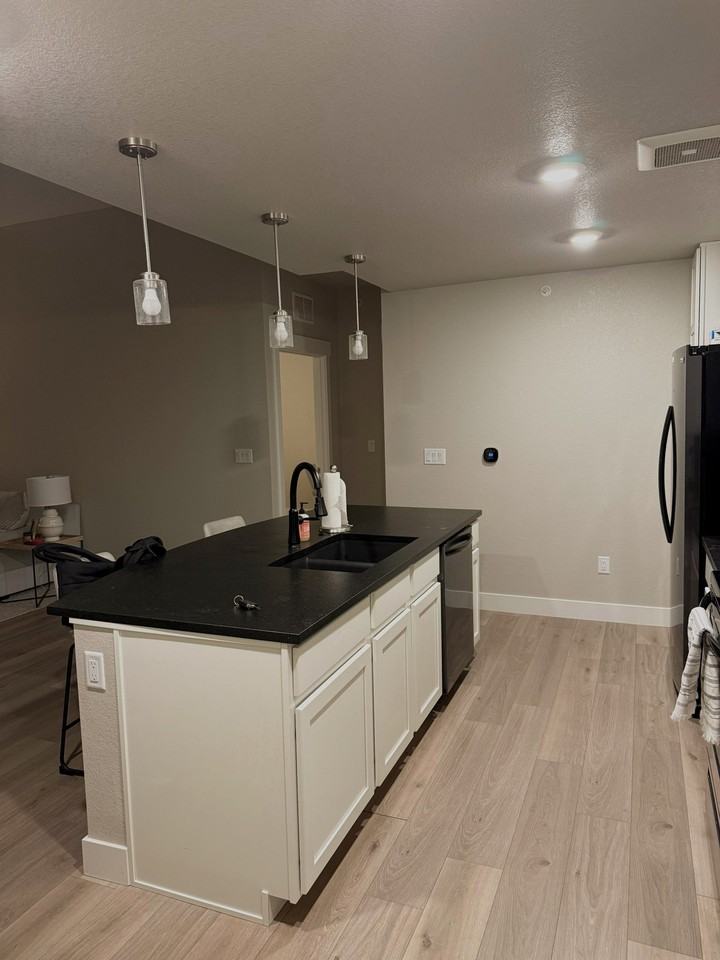 827 Schlagel St #9 - Photo 2 of 11