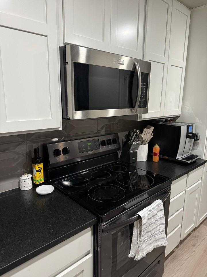 827 Schlagel St #9 - Photo 5 of 11