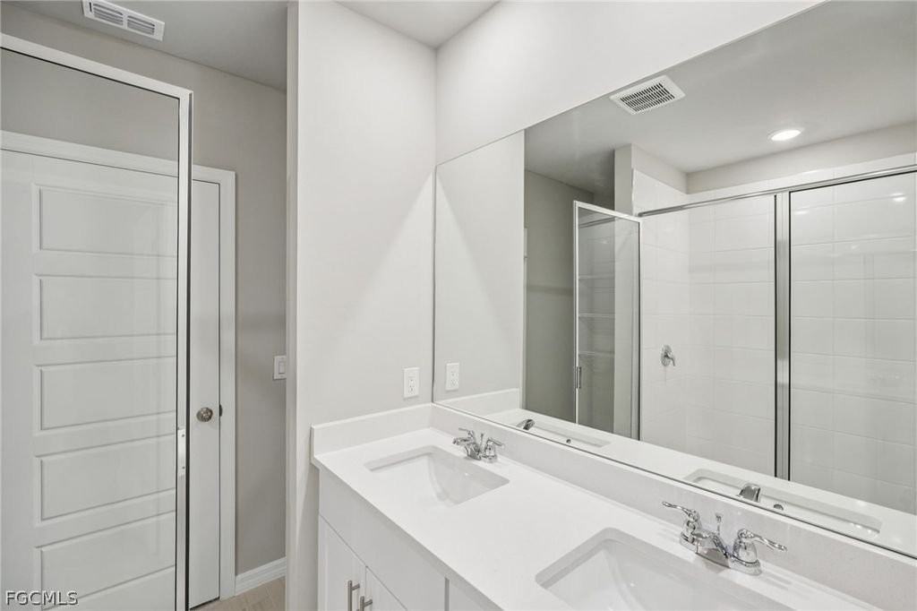 17549 Woodland Ct - Photo 6 of 12