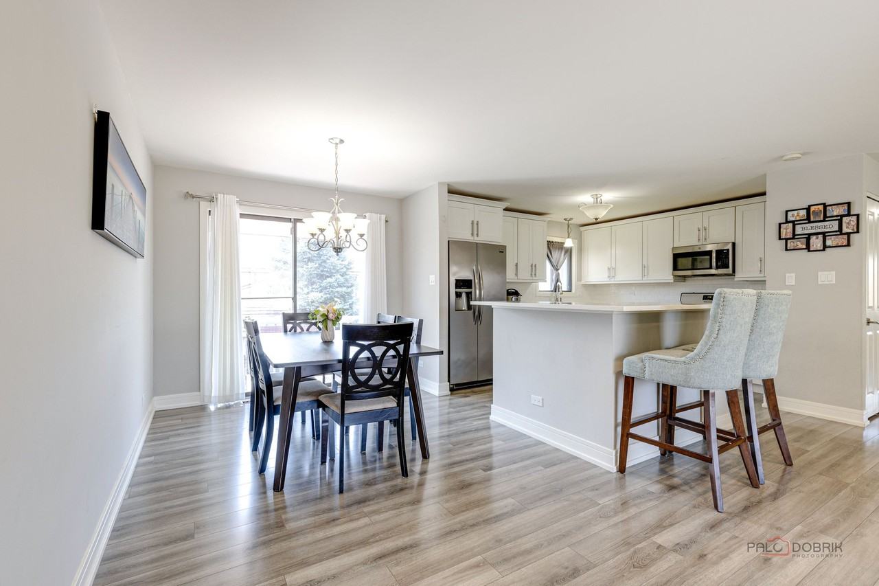 1171 Saylesville Ln - Photo 6 of 20