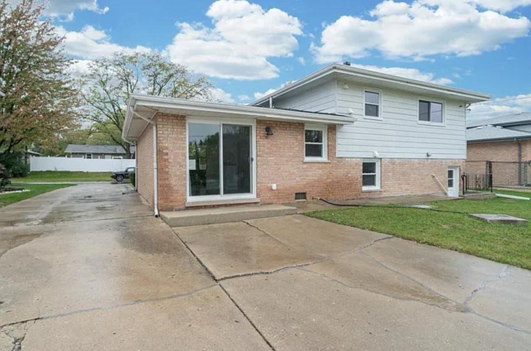 14743 Long Ave #1 - Photo 5 of 14