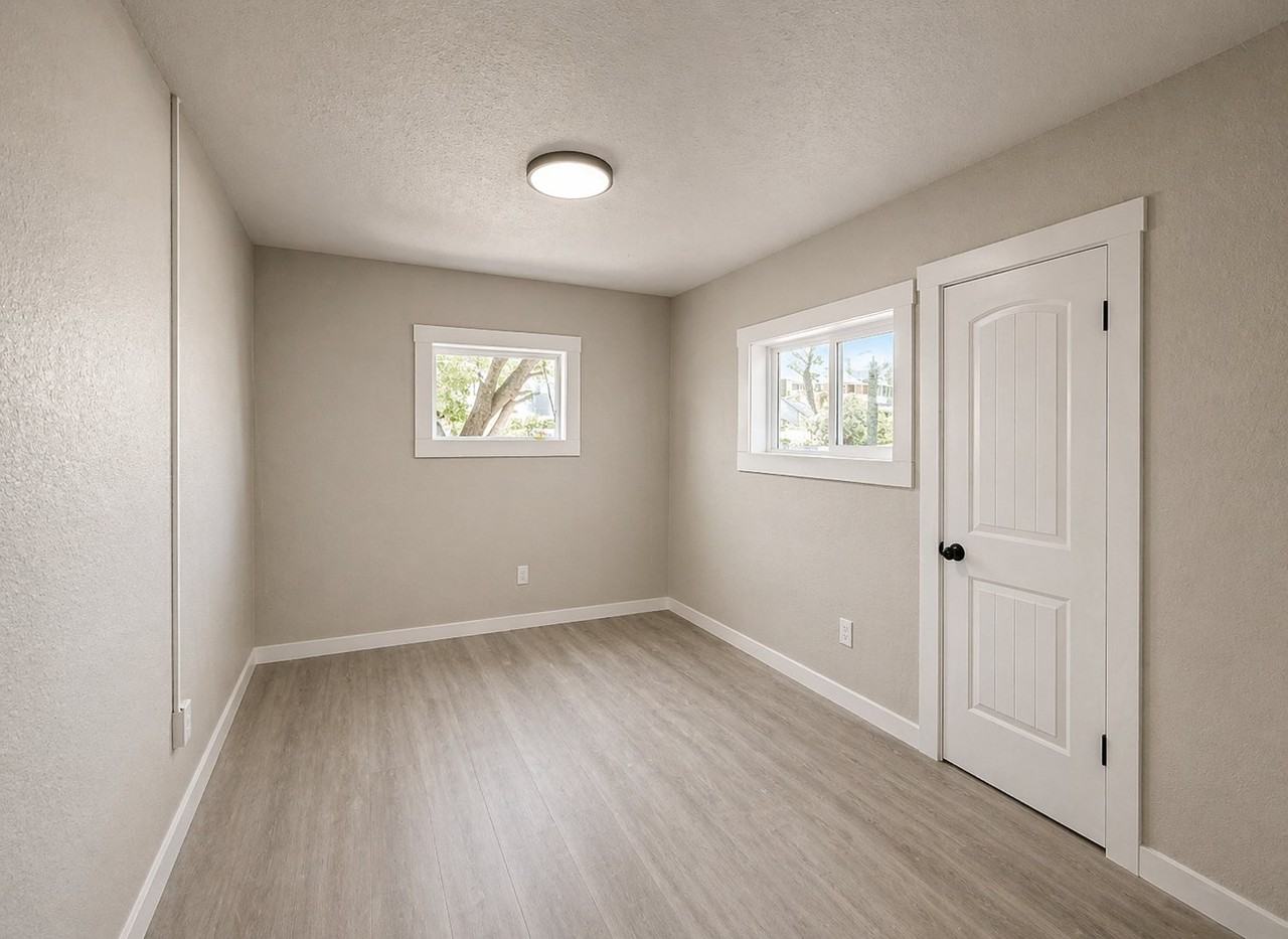 516 N Hudson Ave - Photo 5 of 5