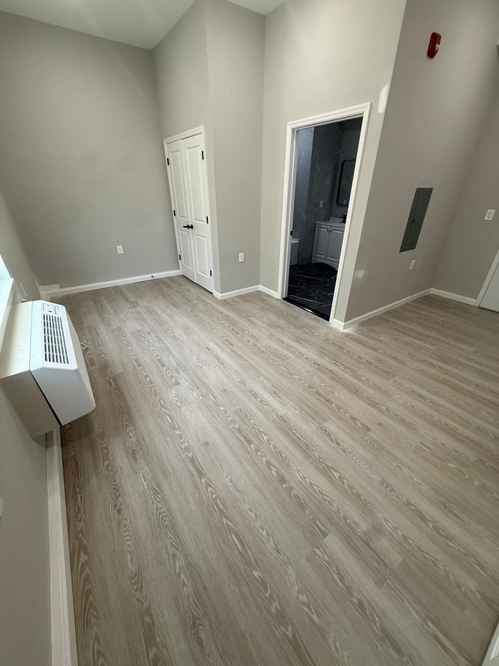 59 Pearl St #101 - Photo 3 of 5