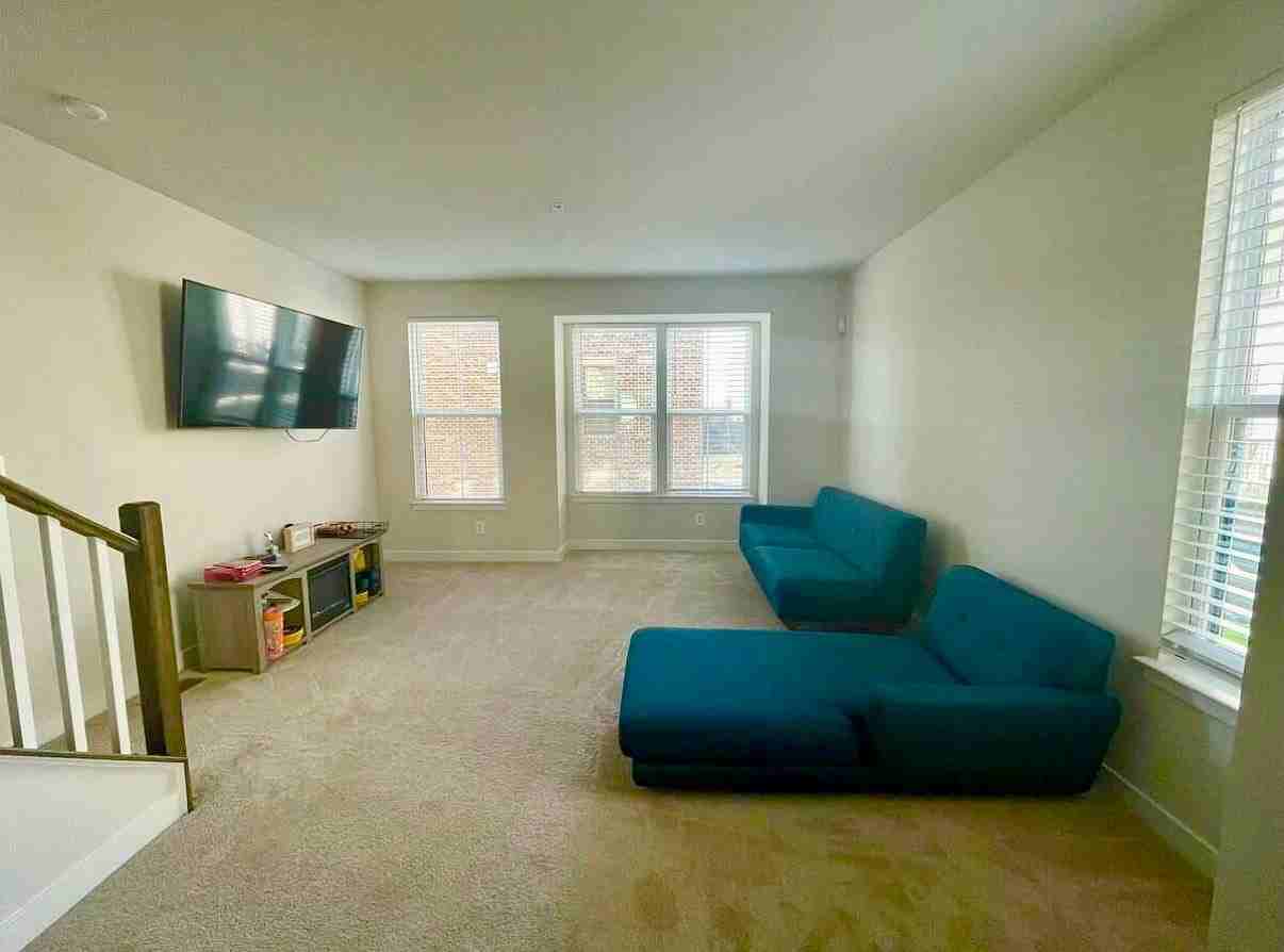 2818 Arts Vista Blvd - Photo 5 of 19