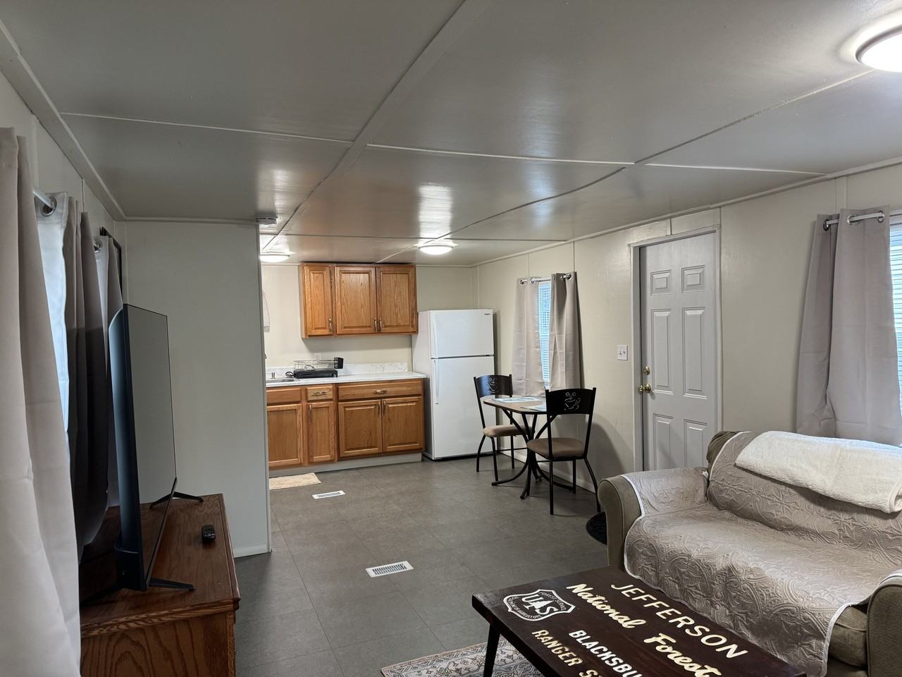 60 Kraman Ln #1 - Photo 2 of 8