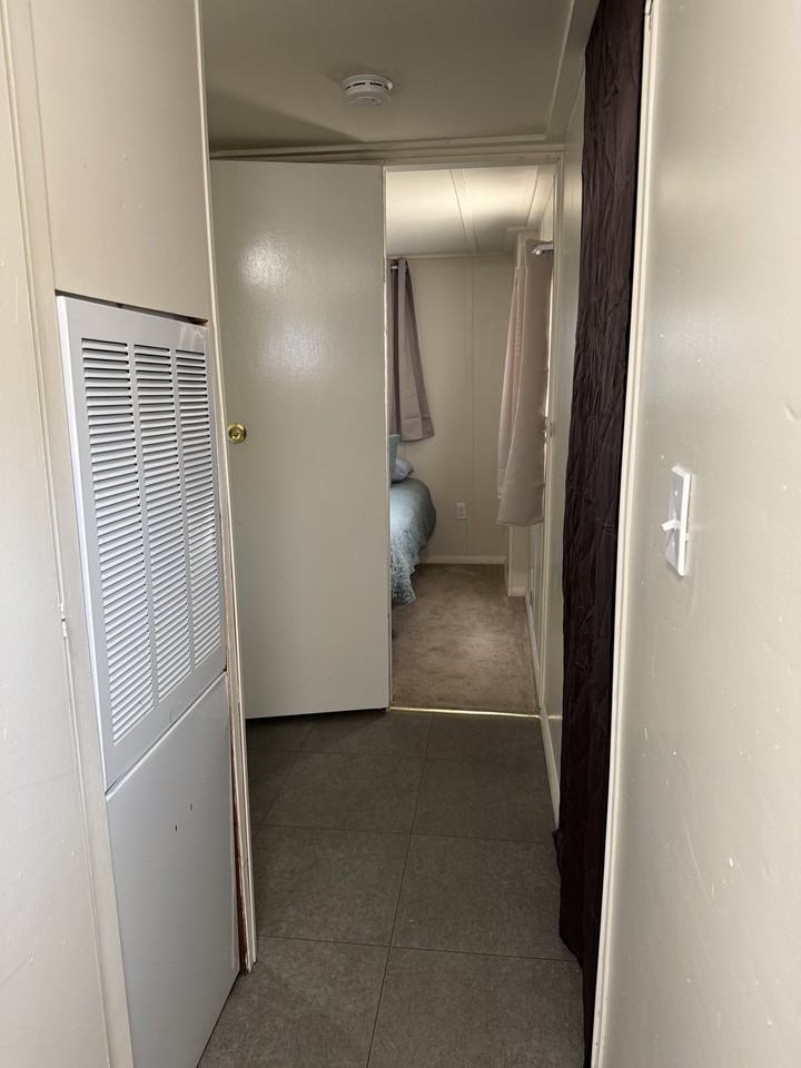 60 Kraman Ln #1 - Photo 4 of 8