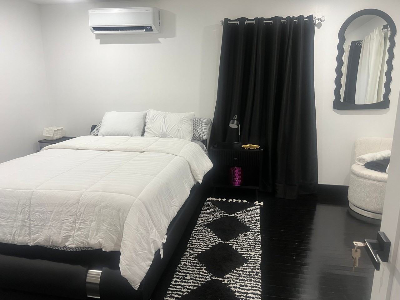 88 Randolph Rd - Photo 4 of 8