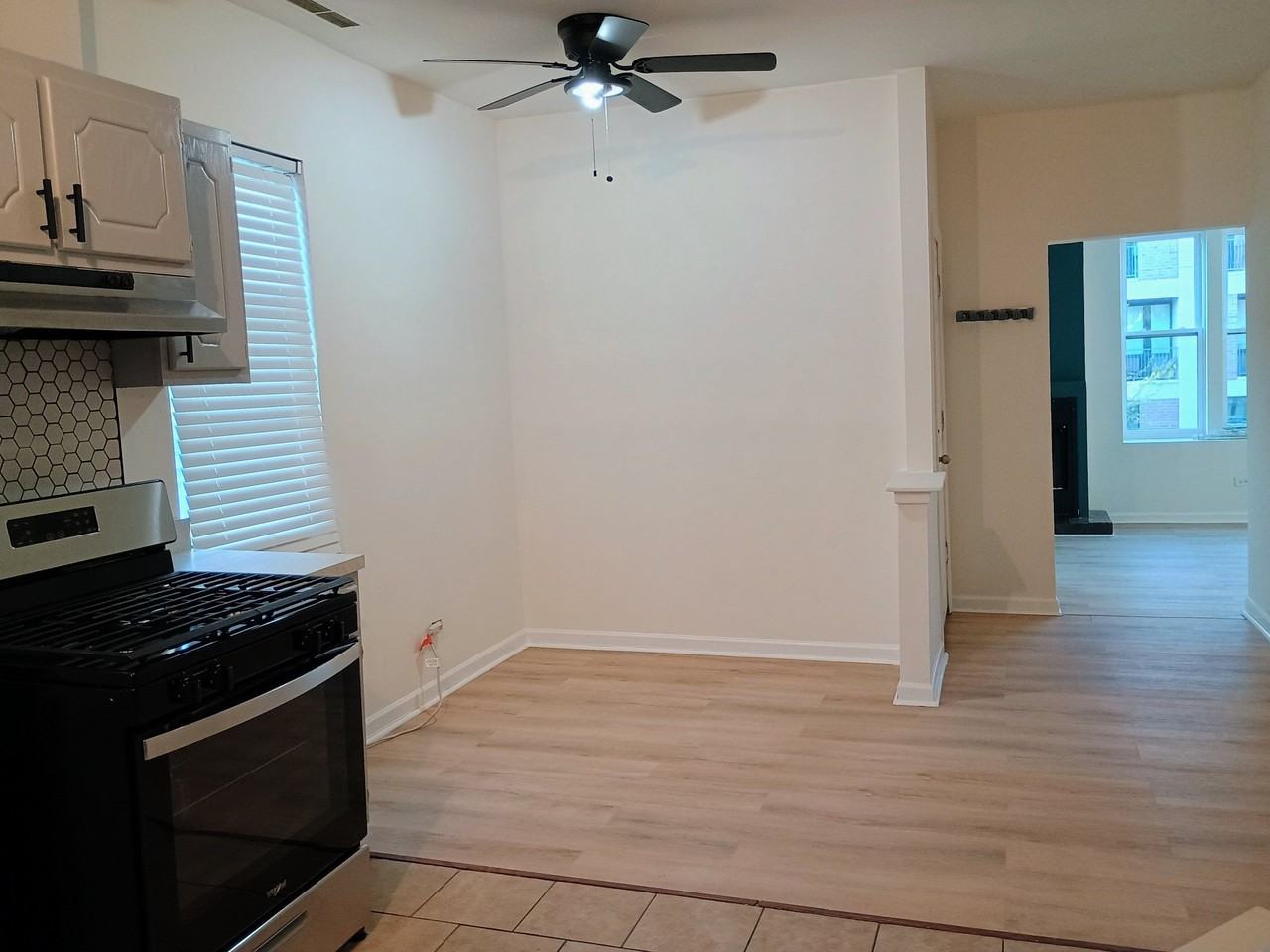 2517 W Division St #2ndFLFRONT - Photo 2 of 6