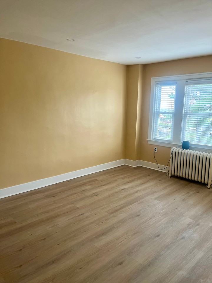 4927 Wissahickon Ave #2 - Photo 3 of 19